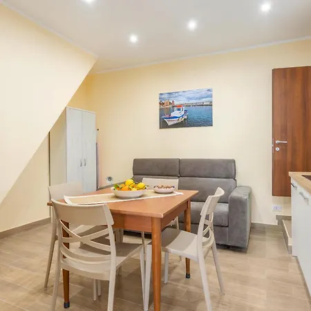 Casa Henriette Holiday home *